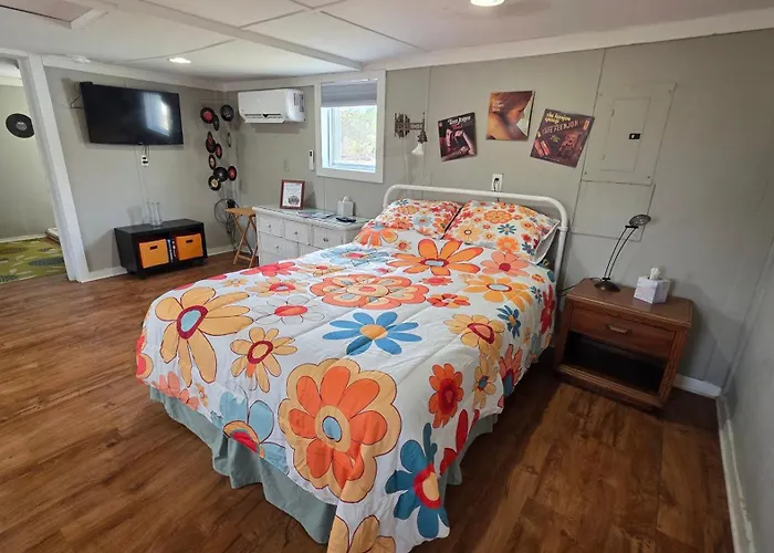 '60S '70S Studio With Free Boat Ramp Access
